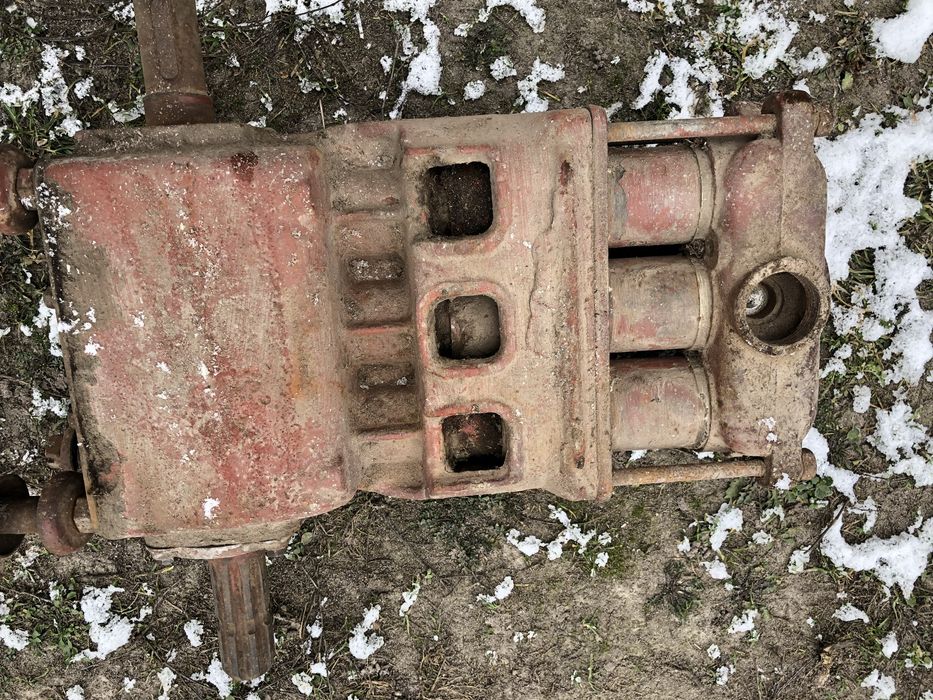 Насос для оприскувача