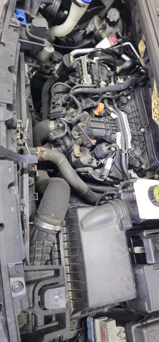 Двигун мотор Peugeot 5008 Citroën форд 2.0hdi RH02