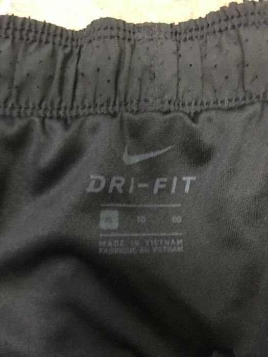 Шорти чоловічі Nike