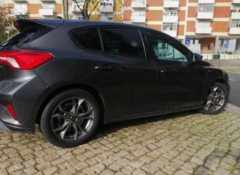 Ford Focus 1.0  St-line      Nacional