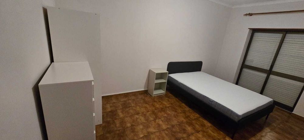 Quartos para arrendar em Alhos Vedros, Moita