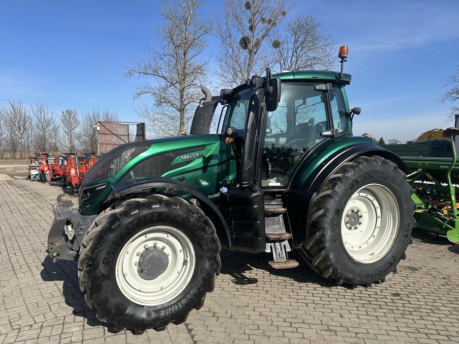 Ciągnik rolniczy Valtra T234 Versu 2015r nawigacja RTK