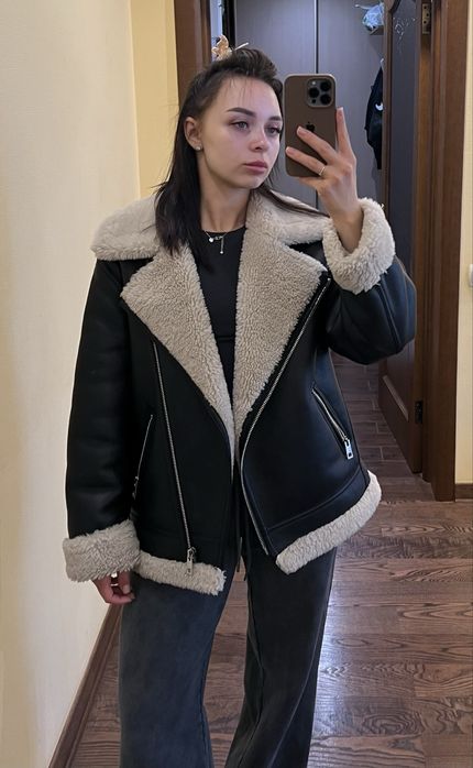 Дубленка Mango.
