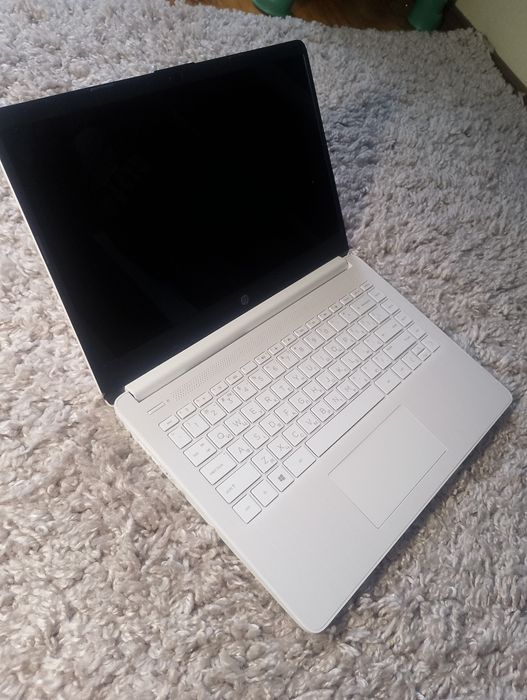 Ноутбук hp 2024рік Новий/8озу/ssd/14 дюймів/батарея 7-10 годин