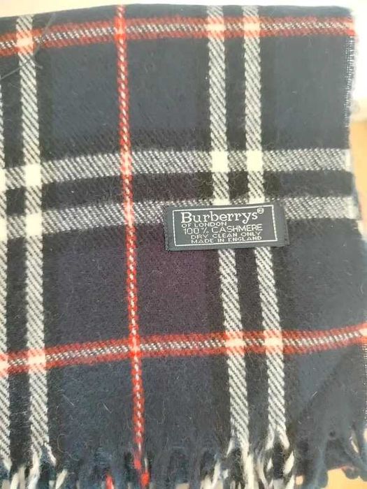 Szalik Burberry – intensywny granatowy, stan nowy bez metki