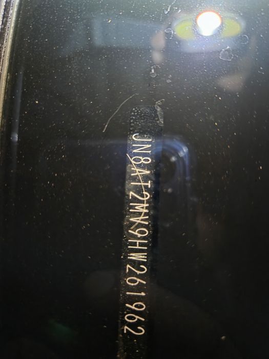 Продам  нісан рог