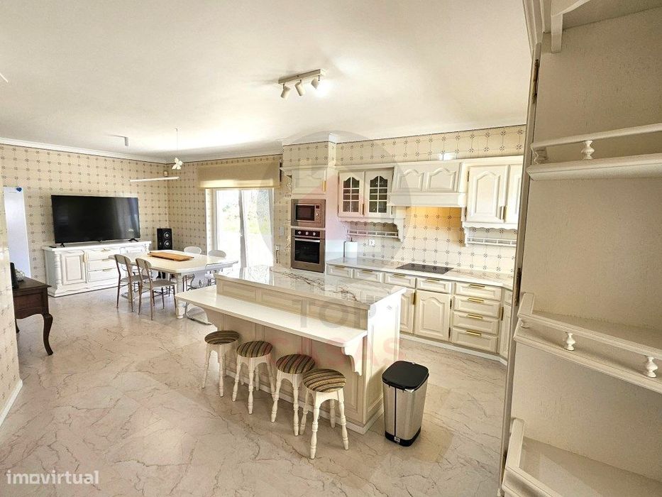 Moradia Isolada de Excelência com Vistas Panorâmicas nas Caldas da ...