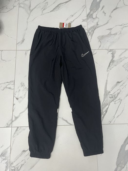 Spodnie nowe nike