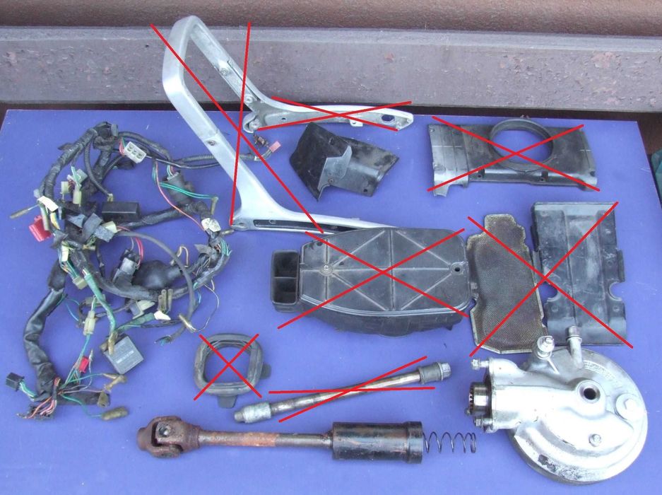 Honda VF 750 C Magna '83 rama z dokumentami i inne części