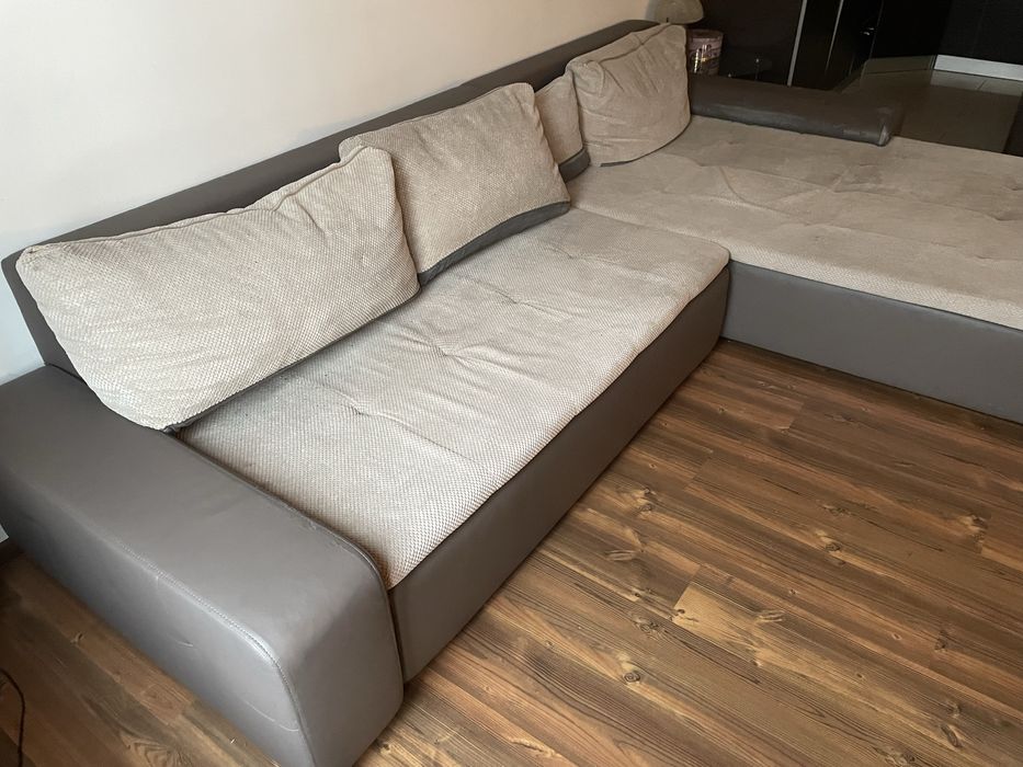 Duza rozkladana rogówka ,kanapa