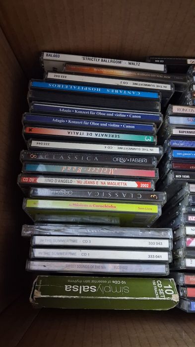 Lote de muitos cds