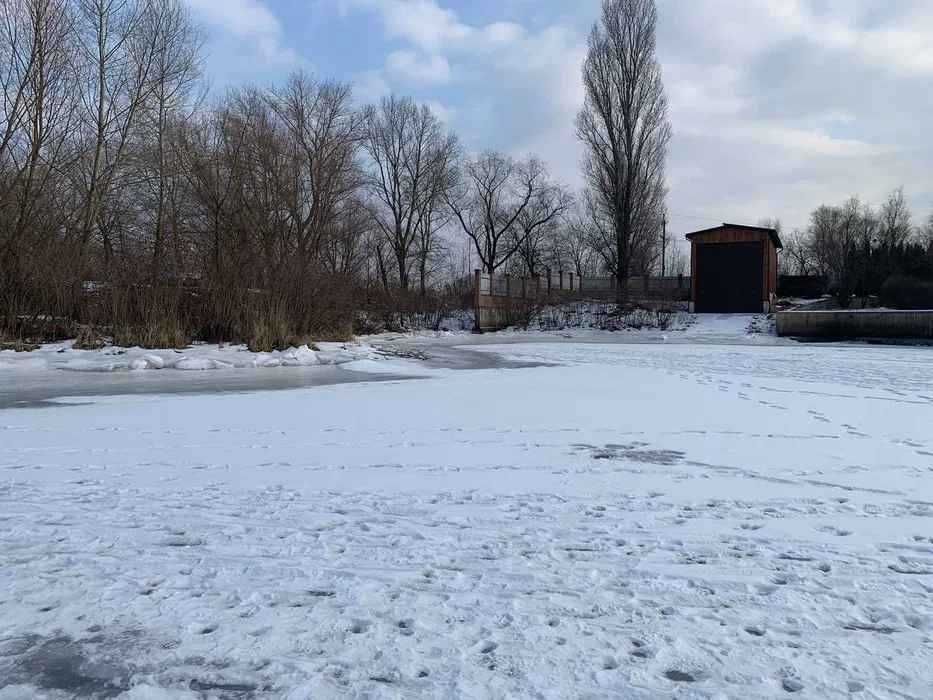 Земельна ділянка 12 соток на першій лінії від води!