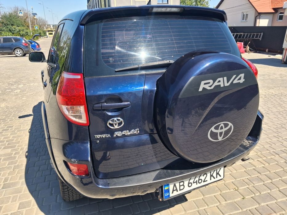Продам Toyota Rav4