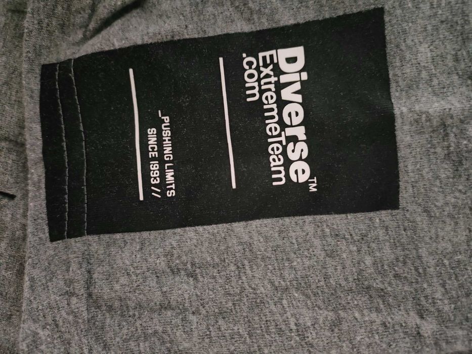 świetny t-shirt DIVERSE EXTREME TEAM
