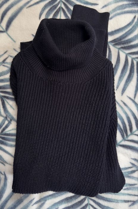 Czarny gruby golf H&M