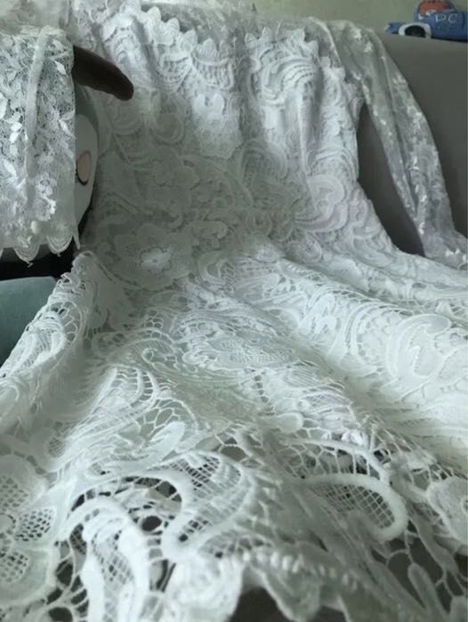 Продам сукню святкову