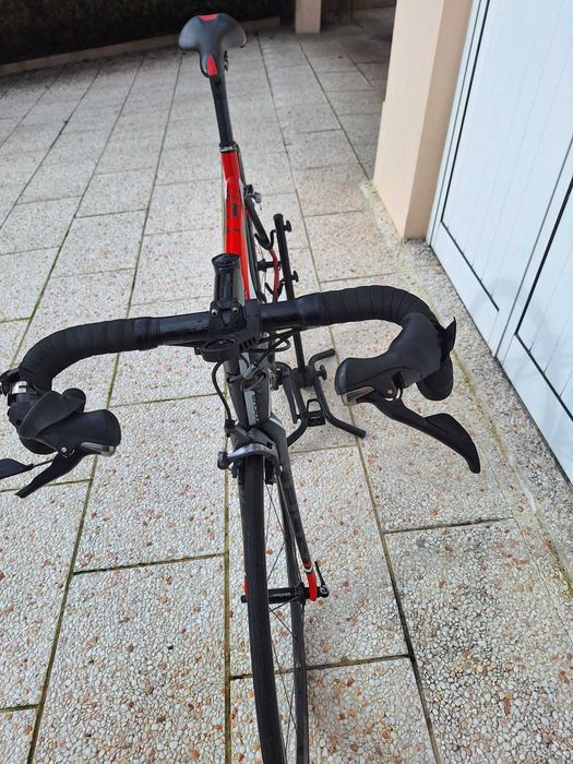 Focus Cayo L – Quadro partido (carbono) – Ideal para Peças | Ultegra