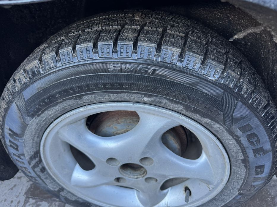 Продам авто,обслужена вложень не потребує