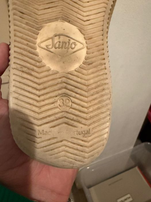 Sapatilha sanjo, usadas em bom estado.