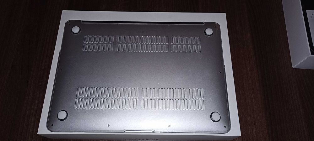 MacBook Air 13  A1466 Idealny 100 % Sprawny Nowa Bateria.