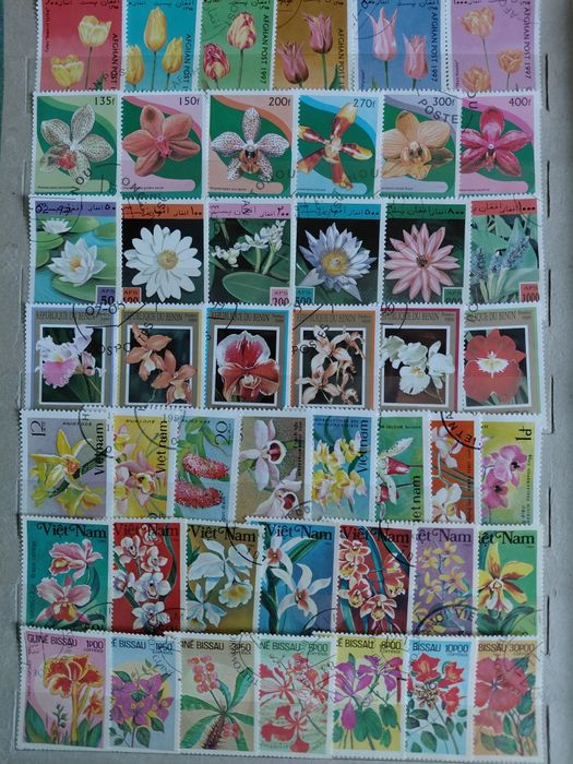 Марки поштові. Флора. 46 серій,275 марок.