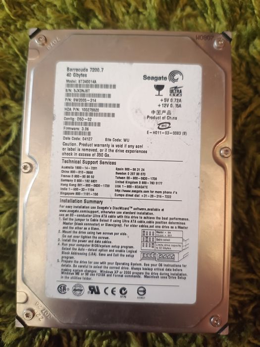 Модель: Seagate Barracuda 7200.7 (ST340014A).
Ємність: 40 ГБ.
Інтерфей