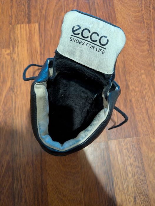 Черевики фірми ECCO