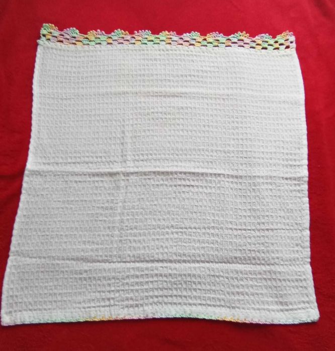 Pano de cozinha com barrado crochê