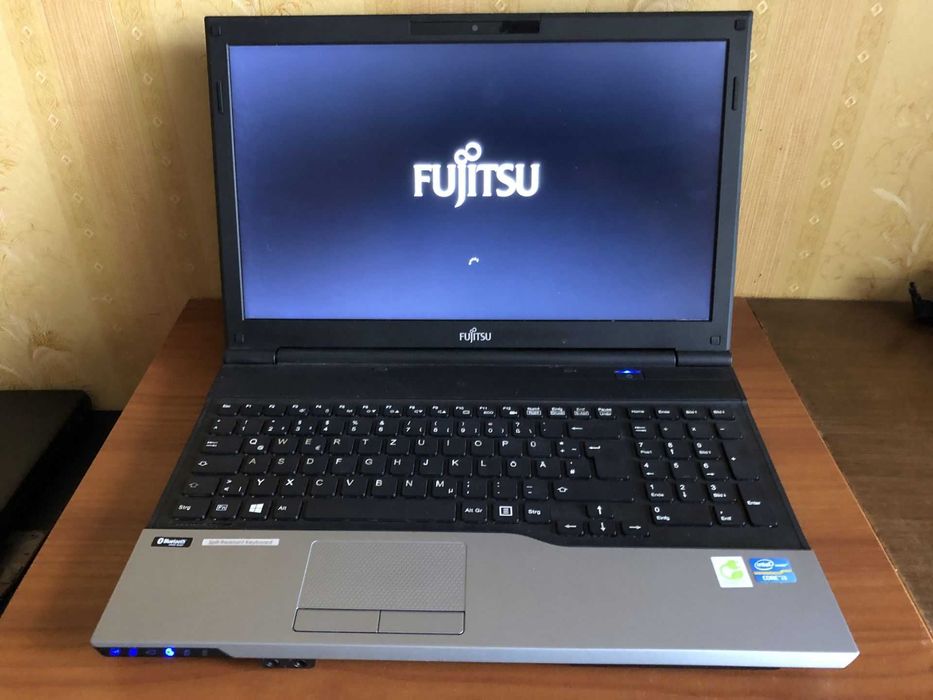 ноутбук Fujitsu A532 i3-3120M/4GB/500GB/ intel HD 4000