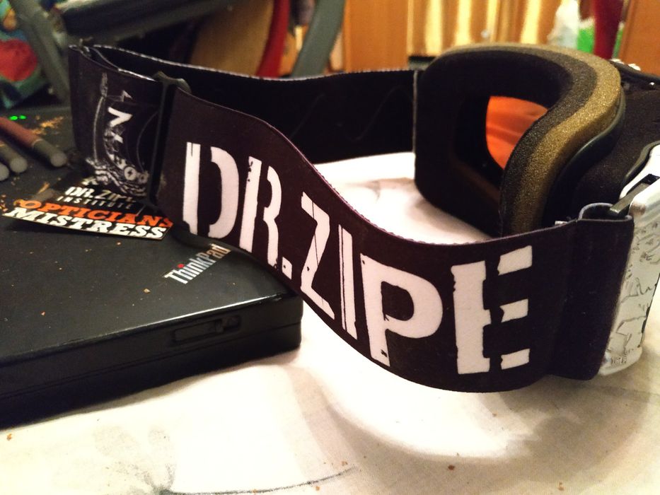 Маска - Очки горно лыжные. Новые  привезли с Америки. DR. ZIPE. В упак