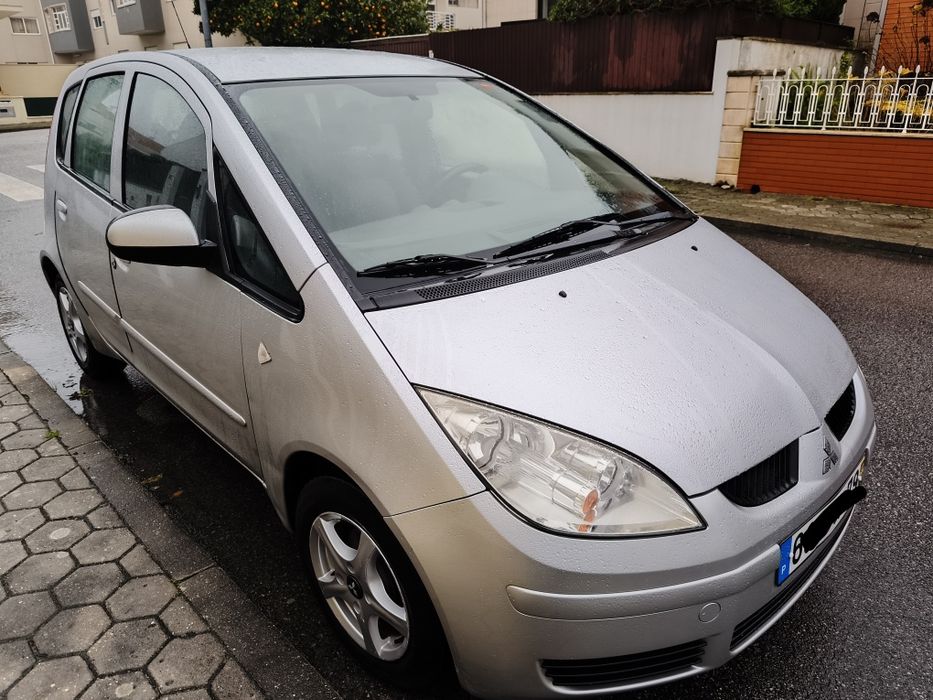 Colt 1.1 gasolina 158000 kms.