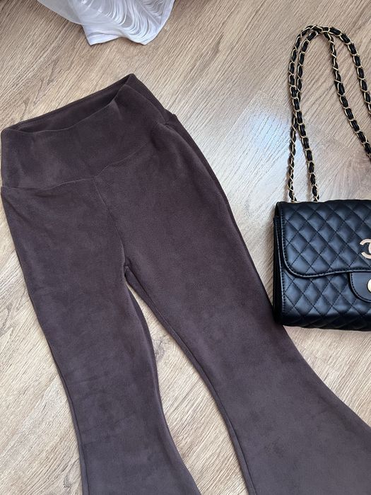 Флісові шоколадні штани кльош