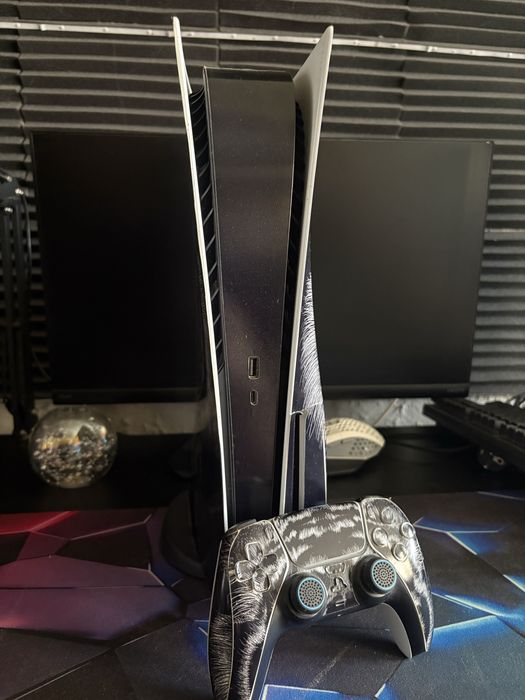 Sprzedam ps5 fat z 1 padem