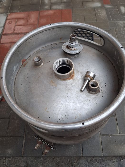 Бак нержавейка 27 лит, с тэнами 2×1500ват,и сливной кран