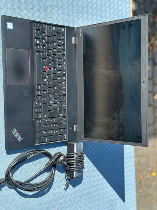 Lenovo ThinkPad T570|i5-7200U|16GB RAM|238GB SSD|Nvidia 940MX|LTE