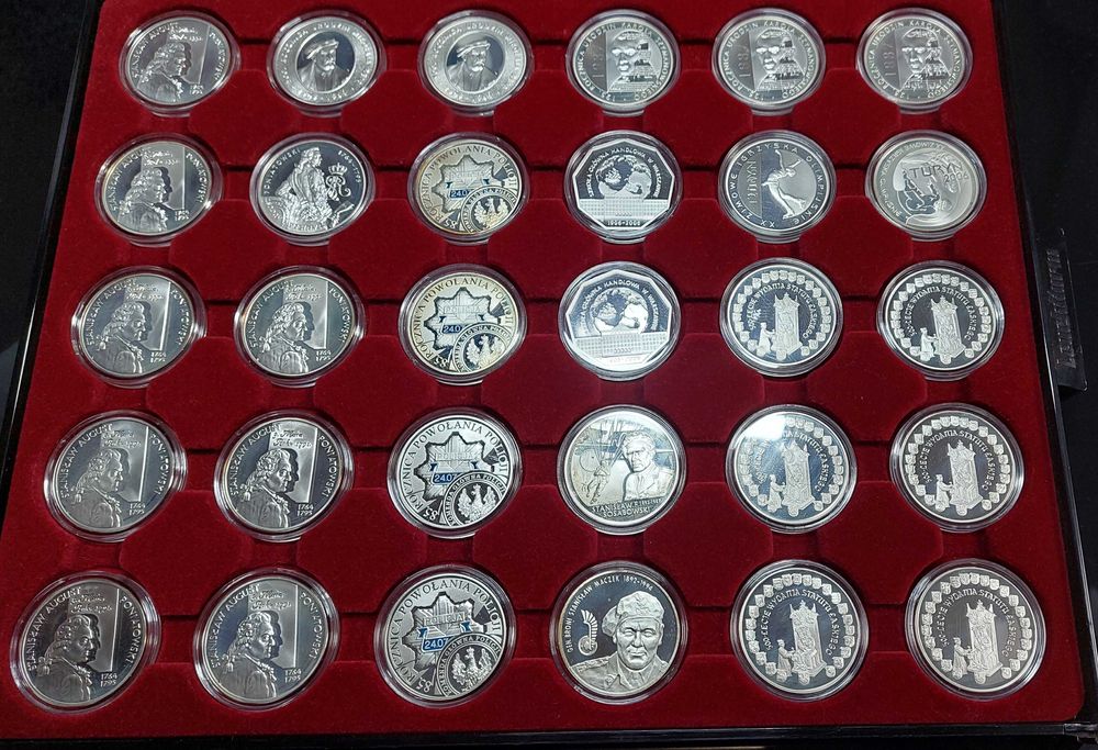 Kolekcja 53 monet srebrnych 10 zł ponad 760g czystego srebra Wawa