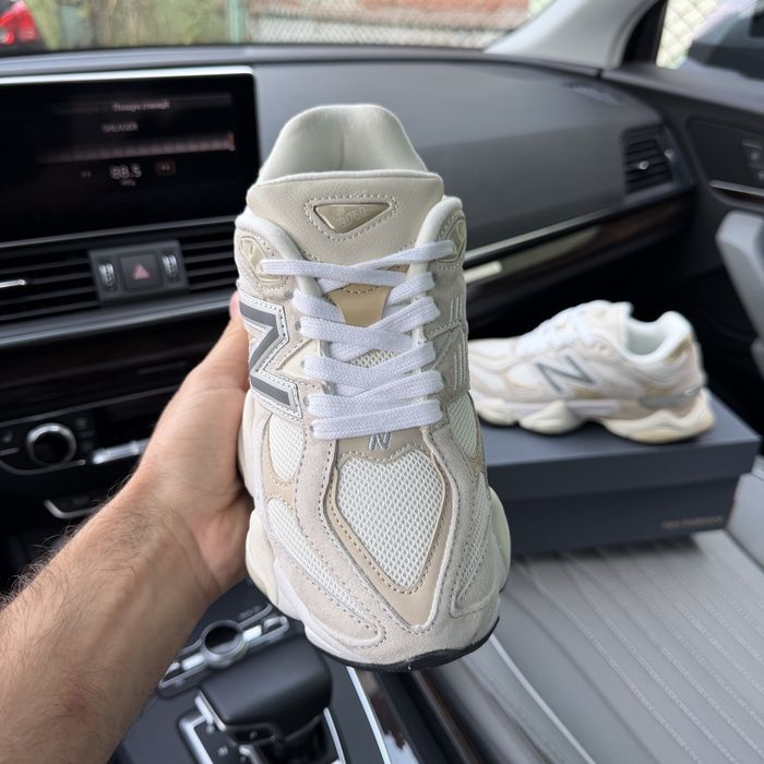 Жіночі кросівки нюбеланс бежеві замша New balance 9060 beige