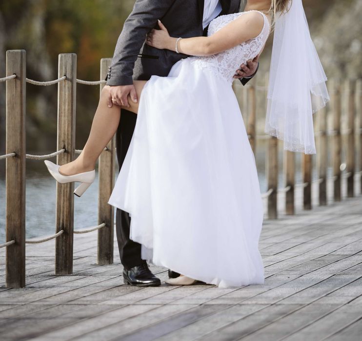 Suknia ślubna biała