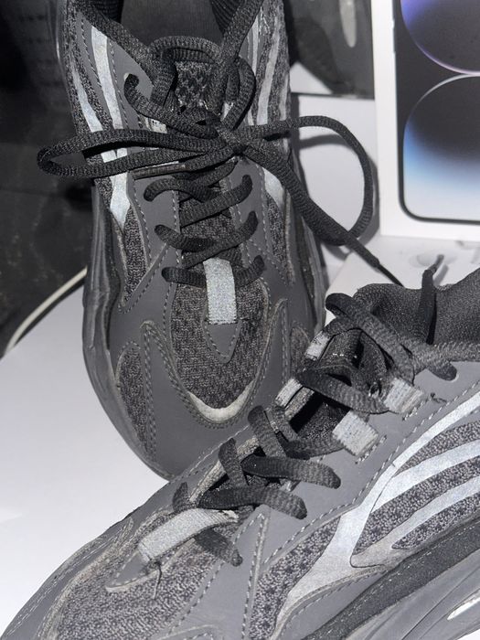 Adidas Yeezy Boost 700 v2 Static