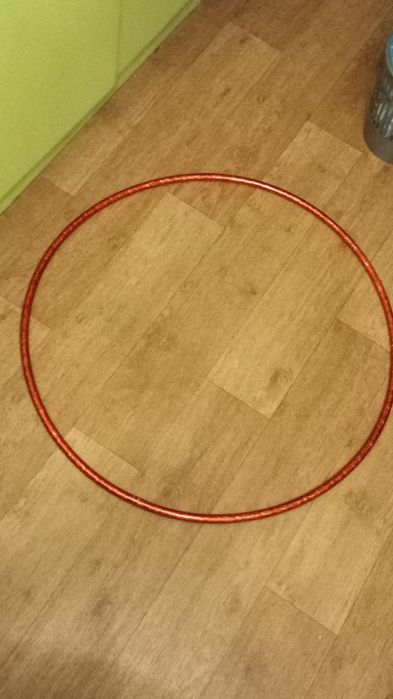 Обруч для фитнеса и гимнастики (хулахуп)