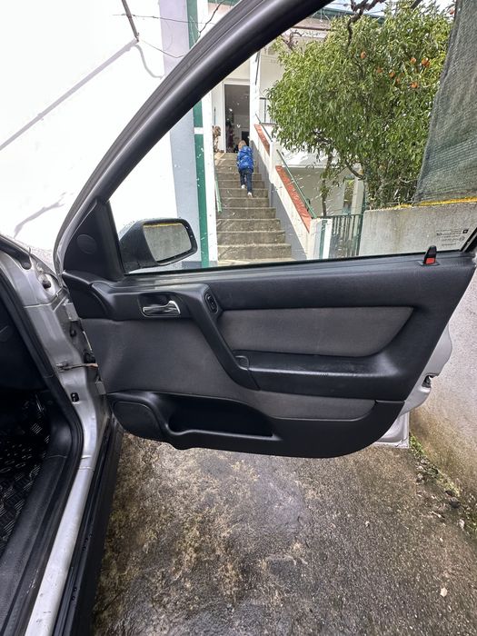 Opel Astra, Ano 2001