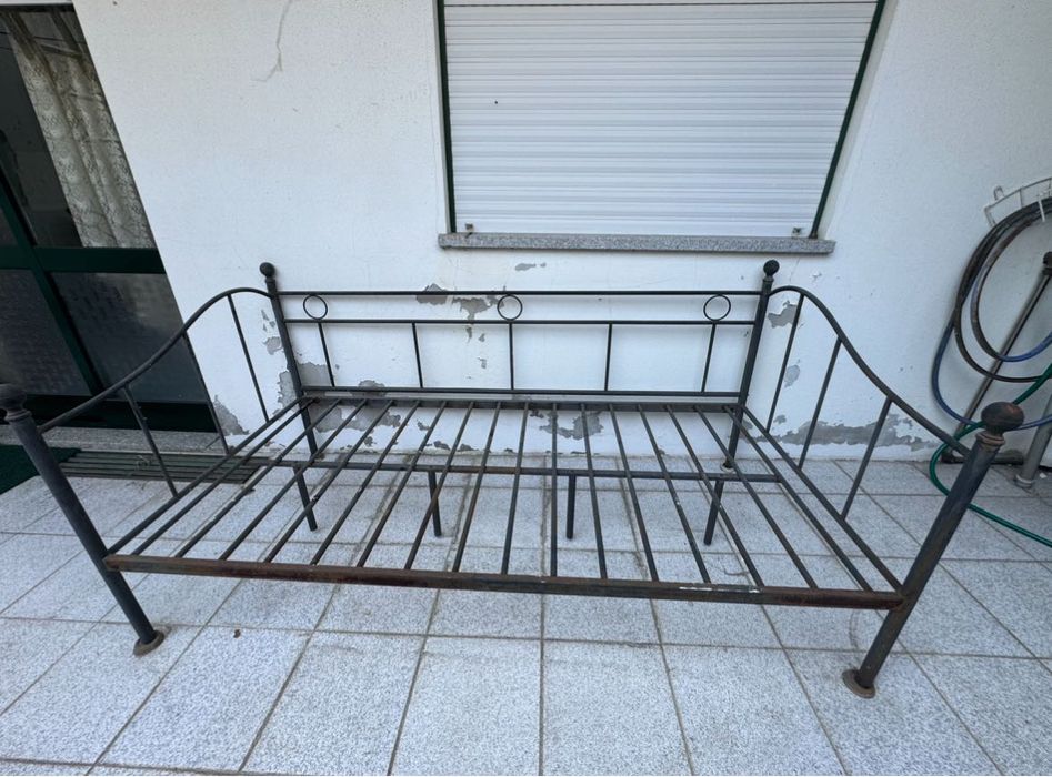 Estrutura Sofá jardim/cama ferro