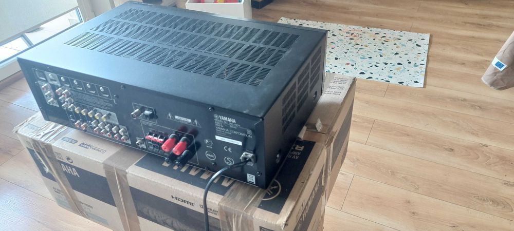 Amplituner Yamaha RX-V371 5.1, HDMI, osprzęt, pilot