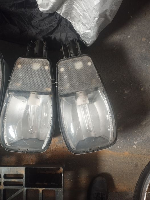 Lampa drogowa uliczna