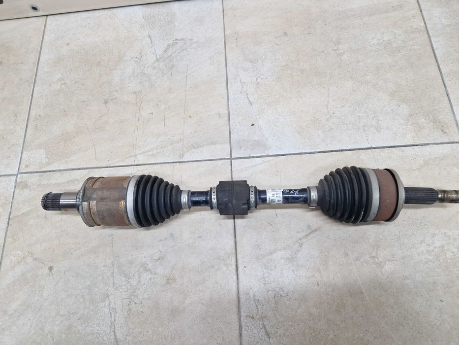 Привод полуось передняя левая Toyota Camry 70 2018 2020 2021 2022 2023