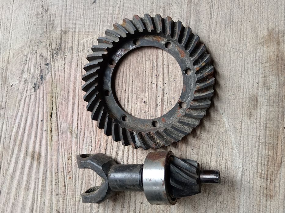 Новая пара заднего моста мт днепр урал.