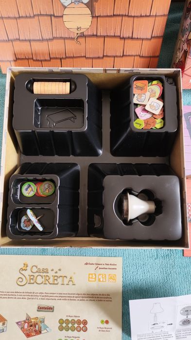 Jogo de Tabuleiro Casa Secreta