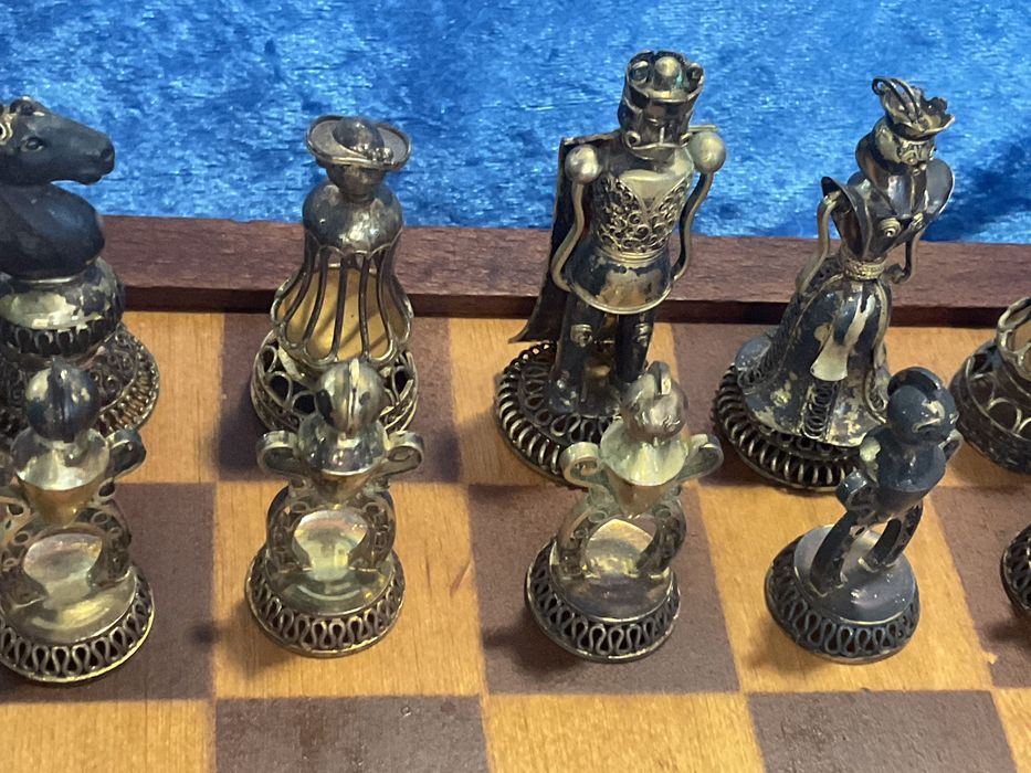 Jogo xadrez metal trabalhado discrição abaixo anúncios abaixo