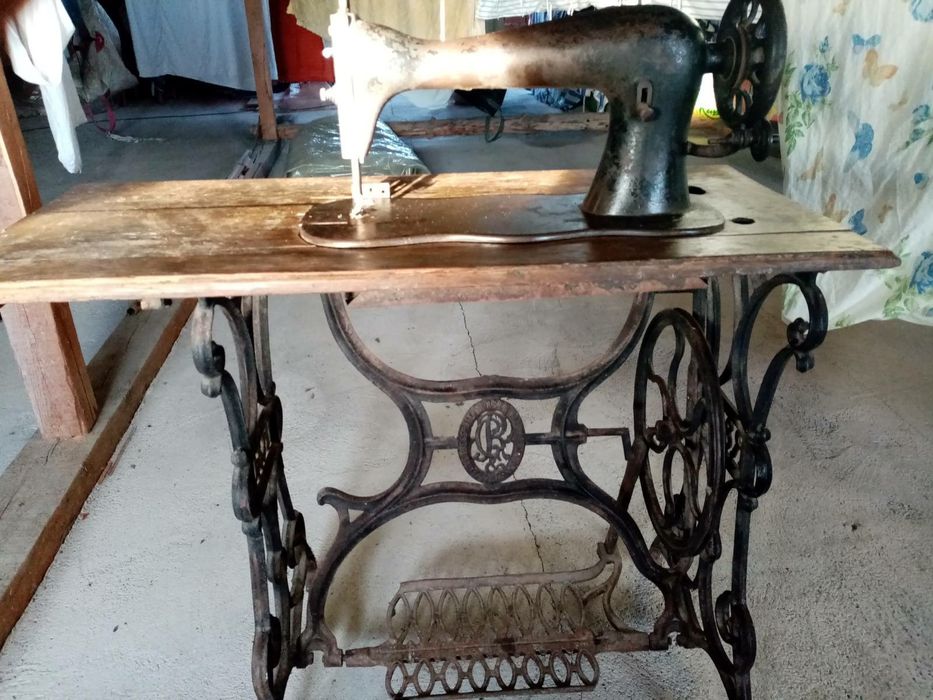 Швейна машинка.