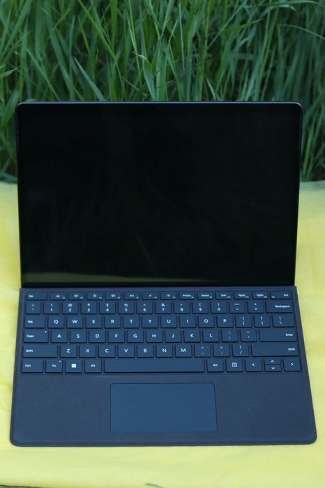 Планшет Microsoft Surface Pro 9